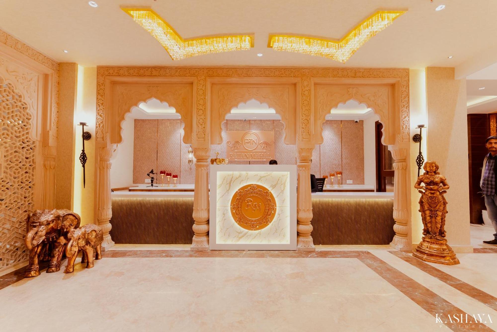 Hotel Ratan Mahal Datia Exterior photo