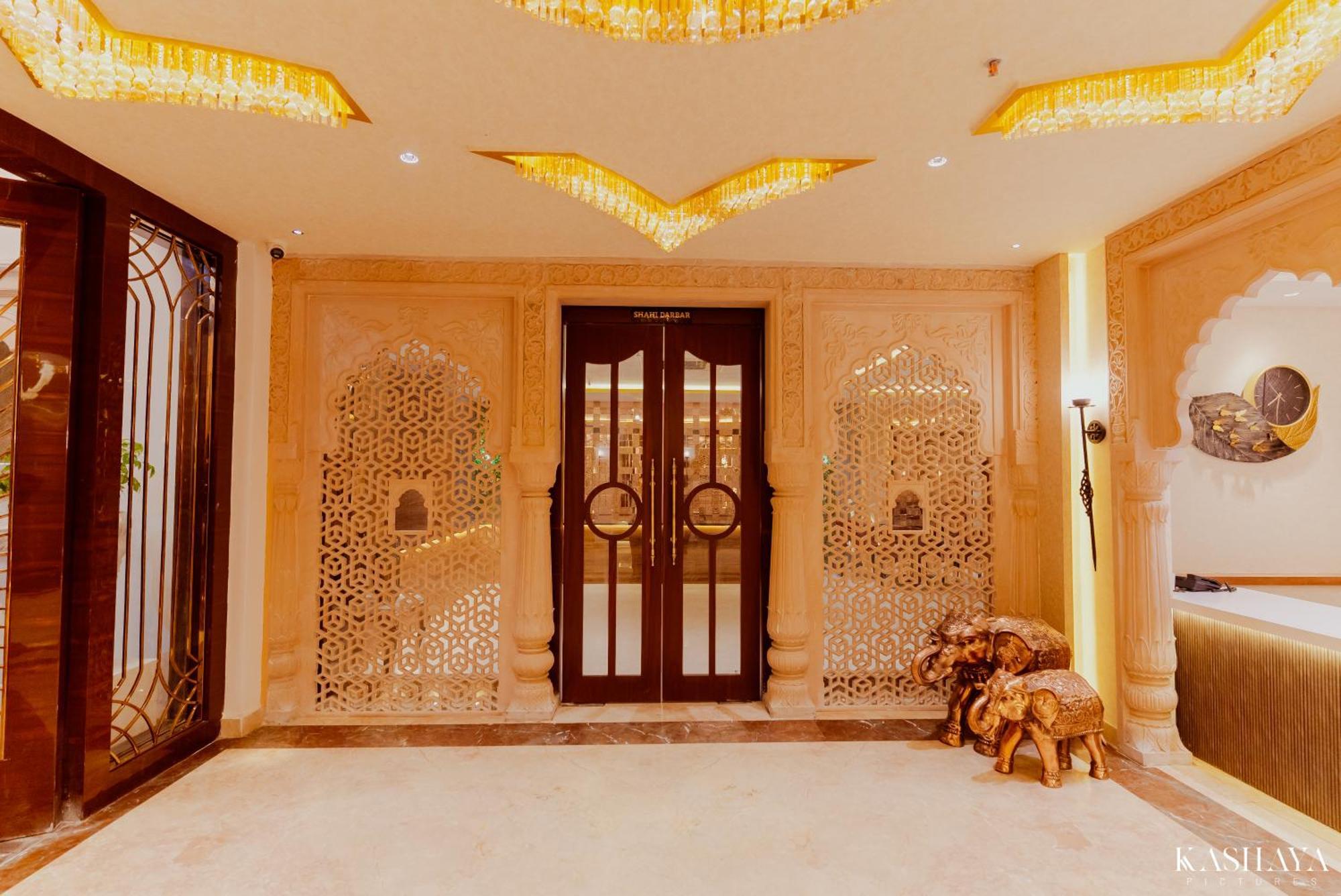 Hotel Ratan Mahal Datia Exterior photo